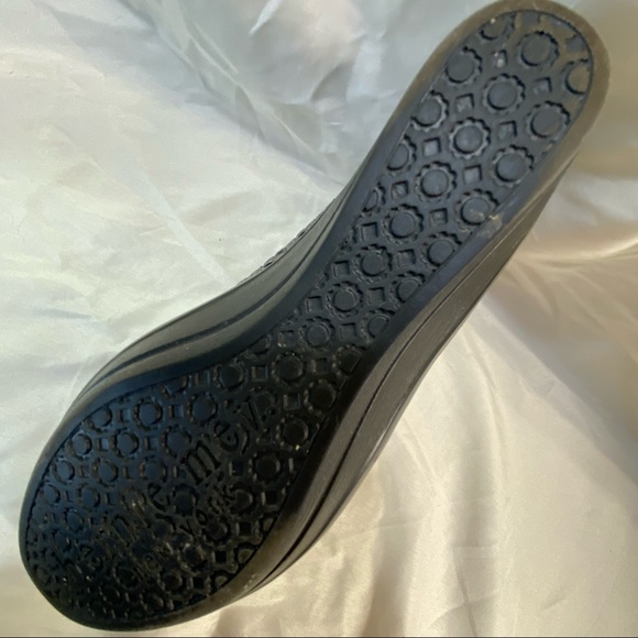 Bernie Mev Woven Slip-On Wedge Shoes - Picture 8 of 16